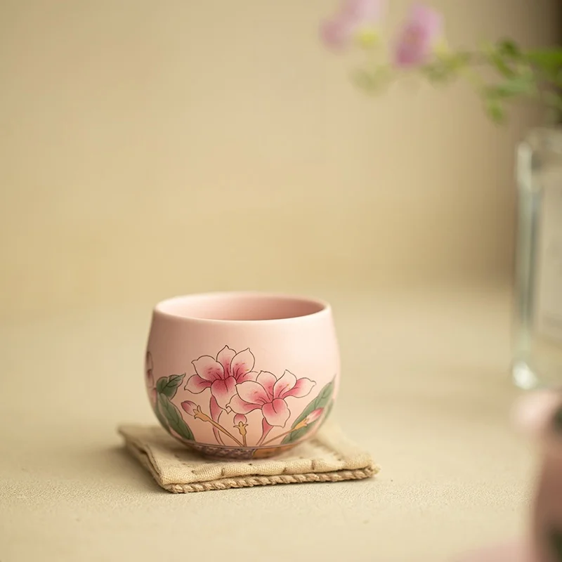 2PCS 80ml Pink Lotus Teacup Ceramic Exquisite Tea Cup Tea Tasting Cup Chinese Style Ceramic Tea Cup Lady Tea Set Tea Ceremony
2PCS 80ml Pink Lotus Teacup Ceramic Exquisite Tea Cup Tea Tasting Cup Chinese Style Ceramic Tea Cup Lady Tea Set Tea Ceremony