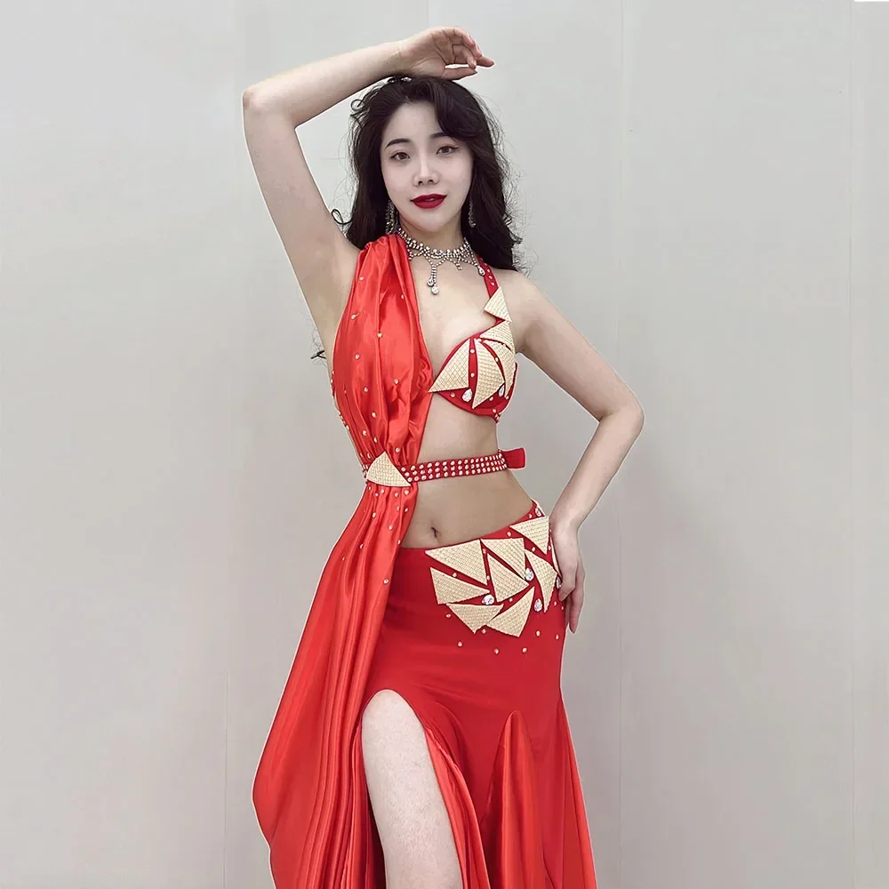 High-end Rhinestone Belly Dance Performance Clothing 2023 New Oriental Dance High-end Performance Clothing White Suit
High-end Rhinestone Belly Dance Performance Clothing 2023 New Oriental Dance High-end Performance Clothing White Suit