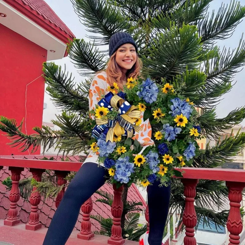 Ukraine Flag Sunflower Front Door Wreath,16" Sunflower Wreath,Cottage Wreath for Home Porch Farmhouse Door Wall Window Decor
Ukraine Flag Sunflower Front Door Wreath,16" Sunflower Wreath,Cottage Wreath for Home Porch Farmhouse Door Wall Window Decor