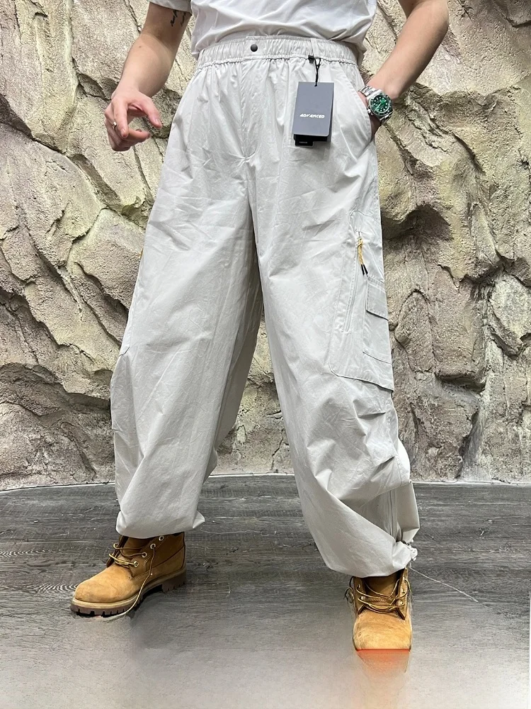 3D индивидуальные широкие брюки, уличные повседневные брюки для мужчин и женщин, горная серия, парашют, свободный крой с высокой талией
3D индивидуальные широкие брюки, уличные повседневные брюки для мужчин и женщин, горная серия, парашют, свободный крой с высокой талией