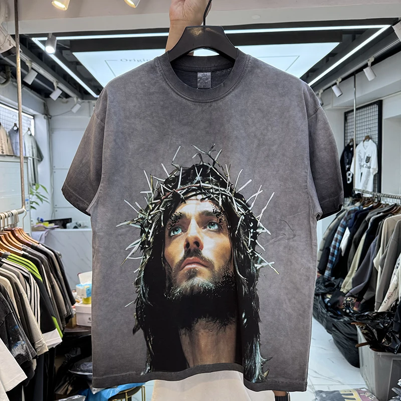 Summer American High Street Thorns Portrait Print Vintage Rusted Unisex Hip Hop Loose Casual round Neck Short Sleeve T Shirt
Summer American High Street Thorns Portrait Print Vintage Rusted Unisex Hip Hop Loose Casual round Neck Short Sleeve T Shirt