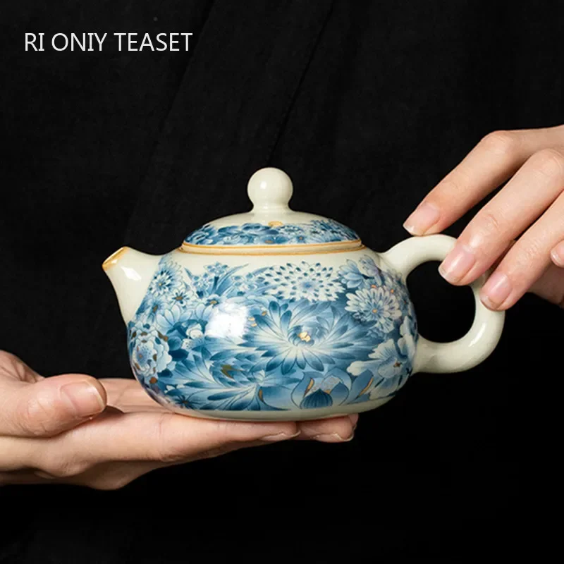 160ml Chinese Ru Kiln Ceramic Teapots Handmade Flowers Pattern Tea Pot Beauty Tea Infuser Kettle Travel Portable Tea Set Teaware
160ml Chinese Ru Kiln Ceramic Teapots Handmade Flowers Pattern Tea Pot Beauty Tea Infuser Kettle Travel Portable Tea Set Teaware