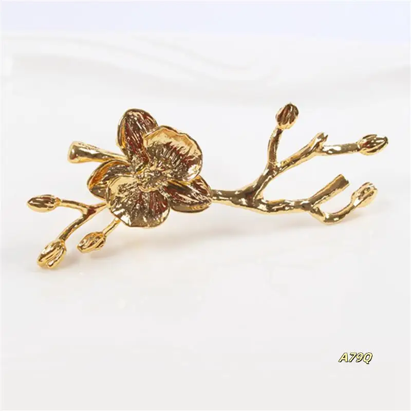 Plum Blossom Branch Design Napkin Holder Napkin Ring Western Towel Ring Hotel Table Decoration Set Of 18-Gold
Plum Blossom Branch Design Napkin Holder Napkin Ring Western Towel Ring Hotel Table Decoration Set Of 18-Gold
