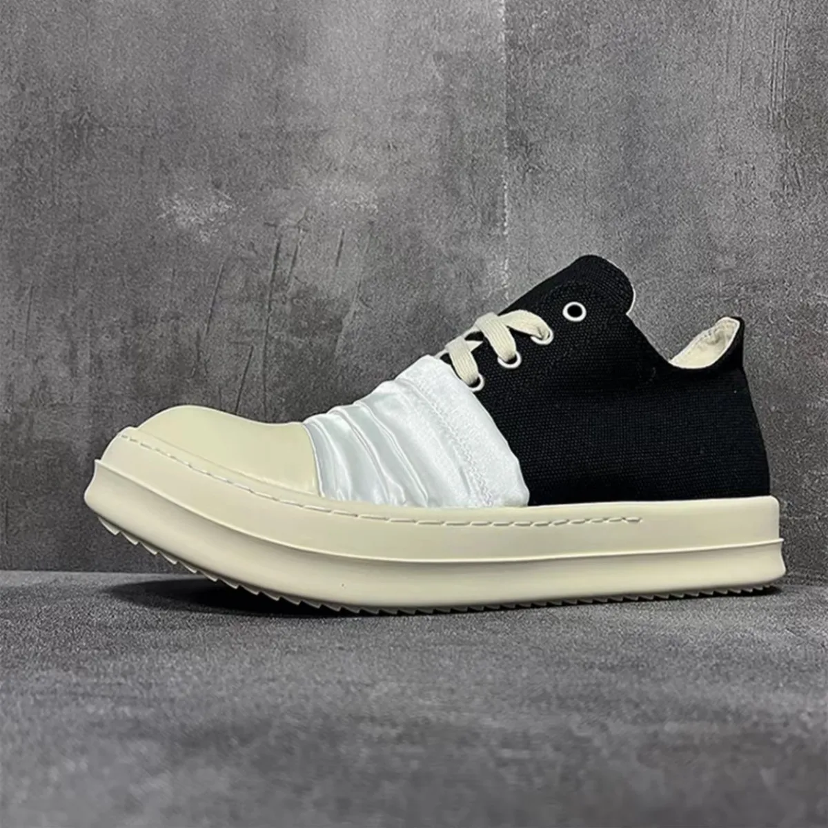 Ro Retro Classic Black Canvas Low Top Shoes Sneaker Men Shoe Khaki Silver Pleated Cloth Lace Up Women Casual Sneakers
Ro Retro Classic Black Canvas Low Top Shoes Sneaker Men Shoe Khaki Silver Pleated Cloth Lace Up Women Casual Sneakers