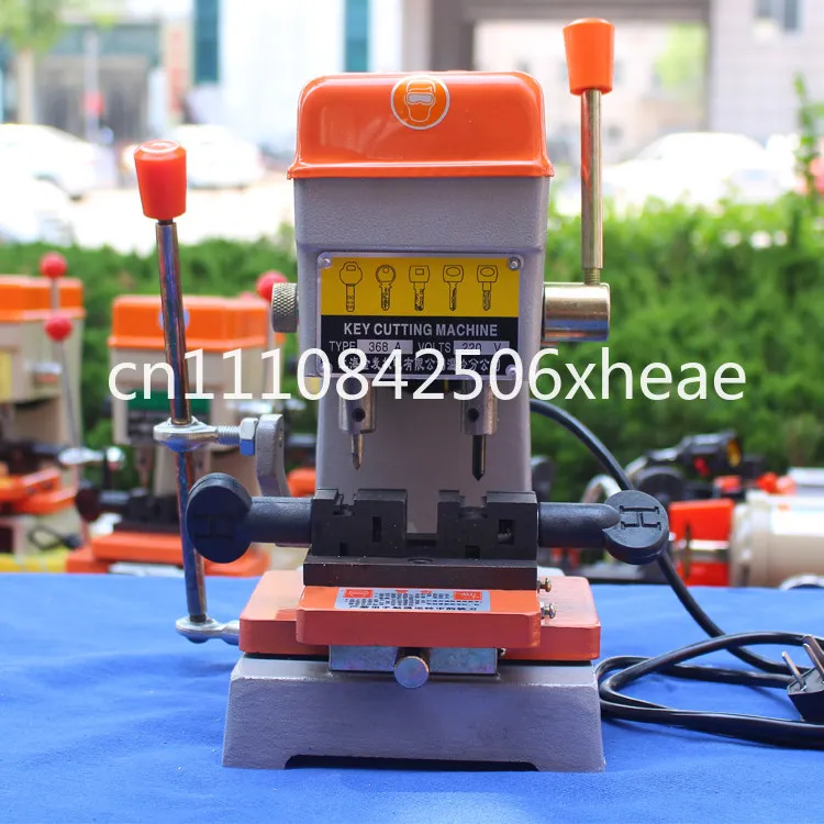Key machine, duplicating machine 368A Manual vertical punching, inner and outer milling grooves
Key machine, duplicating machine 368A Manual vertical punching, inner and outer milling grooves