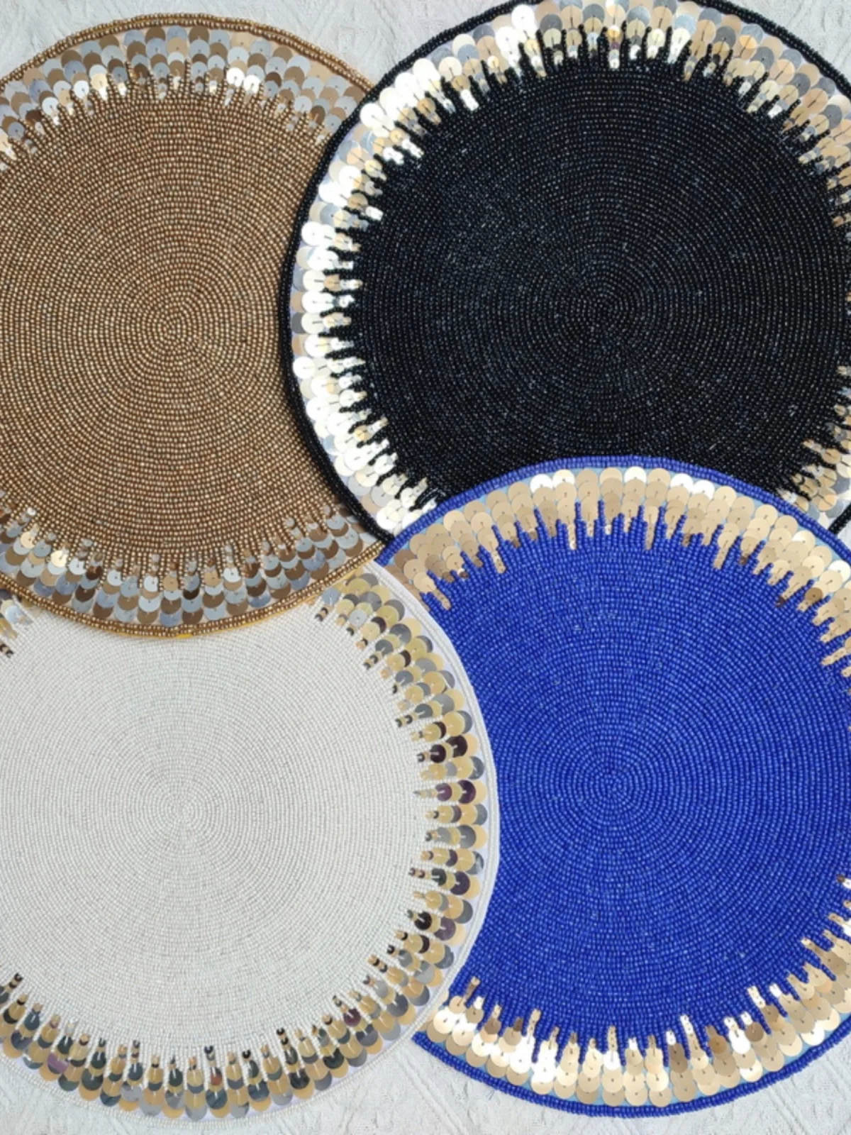 High-End Luxury Handmade Beaded Embroidery Dining Mat Cup Coaster Flower Vase Pad Soft Decoration Ornament Bright Sequins
High-End Luxury Handmade Beaded Embroidery Dining Mat Cup Coaster Flower Vase Pad Soft Decoration Ornament Bright Sequins