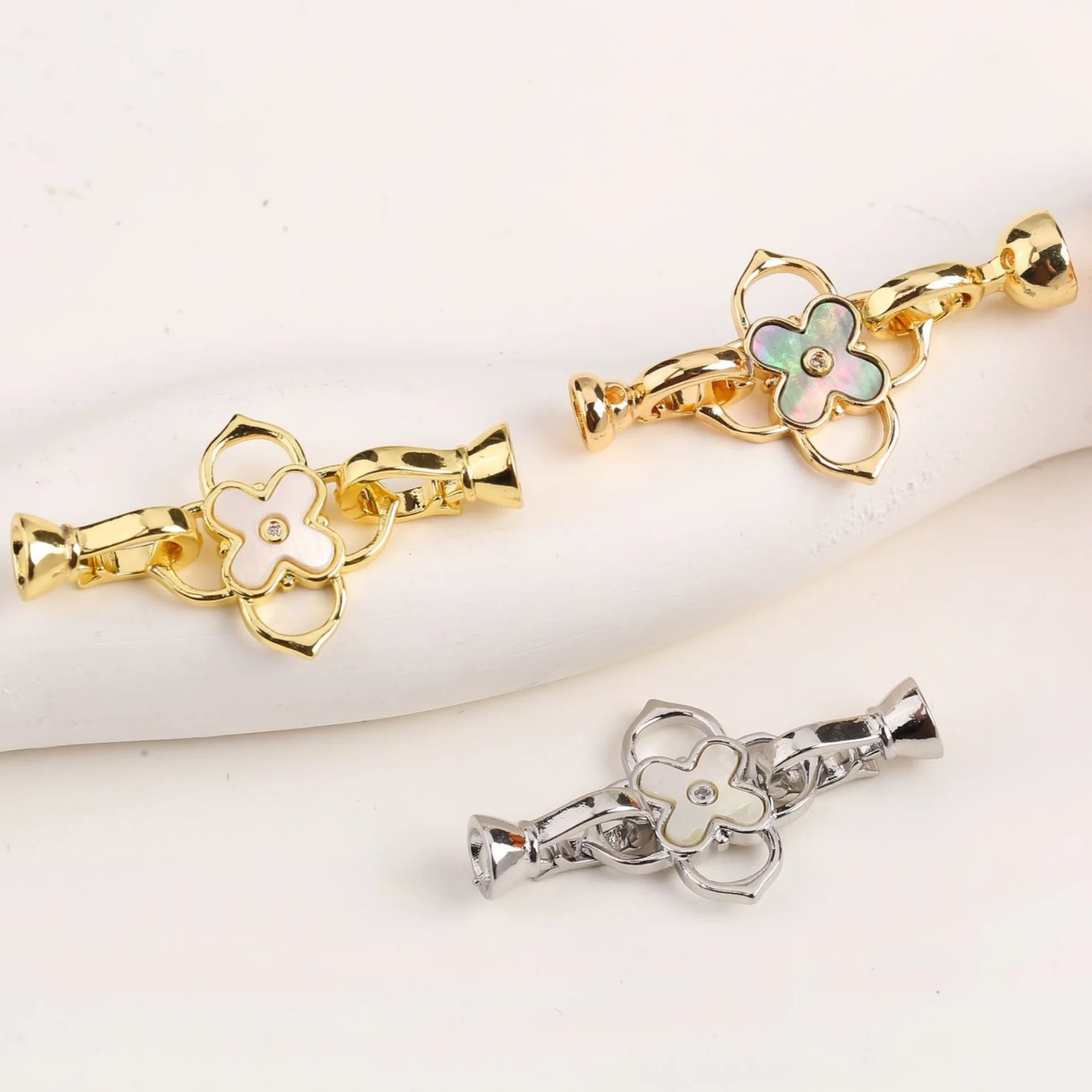 1 Piece White Shell Jewelry Universal Connecting Clasp Accessories, Suitable for Pearl Necklace Bracelet DIY Materials Wholesale
1 Piece White Shell Jewelry Universal Connecting Clasp Accessories, Suitable for Pearl Necklace Bracelet DIY Materials Wholesale