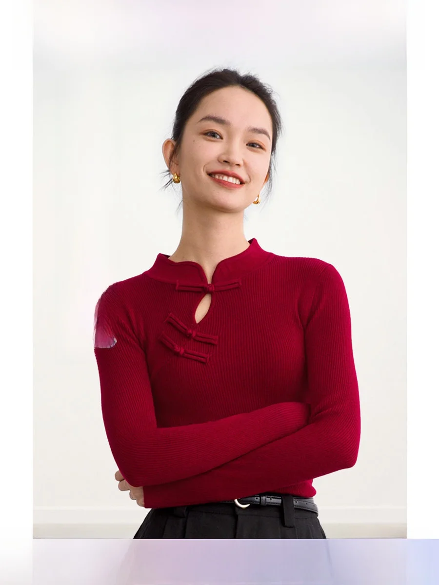 ROCO2026 Spring Autumn Ultrafine Wool Yarn Button New Chinese Style National Wind White Red Knitted Sweater Top
ROCO2026 Spring Autumn Ultrafine Wool Yarn Button New Chinese Style National Wind White Red Knitted Sweater Top
