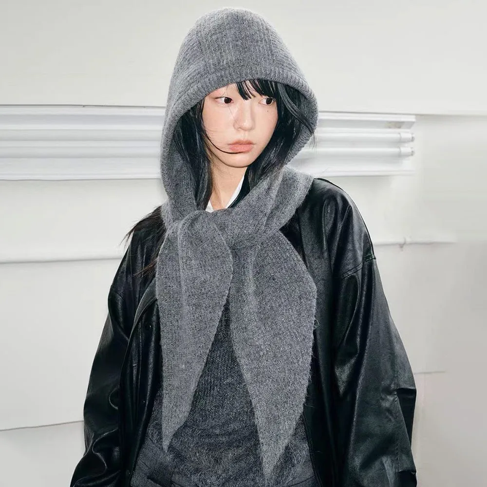 Knitted Winter Balaclava One-Piece Thickened Scarf Cap Winter Accessories Hooded Hat Ear Protection Cap Unisex Wear
Knitted Winter Balaclava One-Piece Thickened Scarf Cap Winter Accessories Hooded Hat Ear Protection Cap Unisex Wear