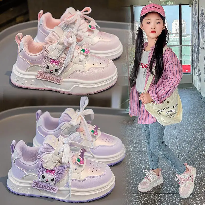Sanrio/повседневная обувь для девочек, спортивная обувь Kuromi, модная детская обувь с героями мультфильмов на весну и осень в стиле аниме Kawaii, новая нескользящая детская обувь с мягкой подошвой
Sanrio/повседневная обувь для девочек, спортивная обувь Kuromi, модная детская обувь с героями мультфильмов на весну и осень в стиле аниме Kawaii, новая нескользящая детская обувь с мягкой подошвой