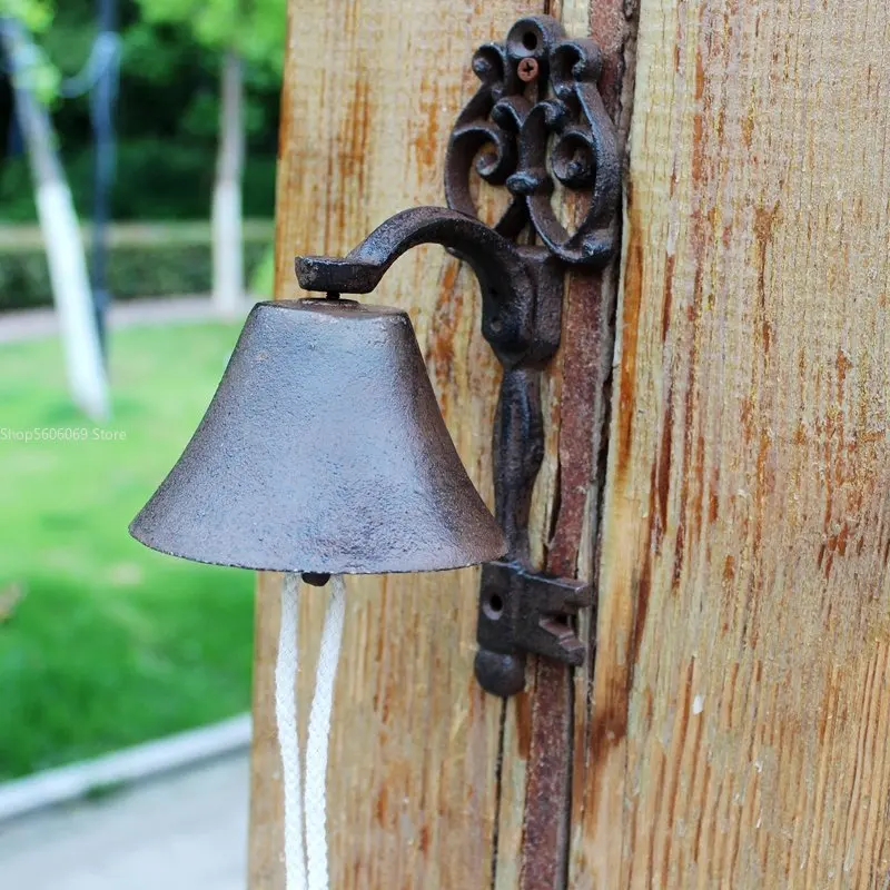 Retro Wrought Iron Doorbell Garden Entry Doorbell Town House Fortune Shop Hand Bell Home Decoration Pendant Housewarming Gift
Retro Wrought Iron Doorbell Garden Entry Doorbell Town House Fortune Shop Hand Bell Home Decoration Pendant Housewarming Gift