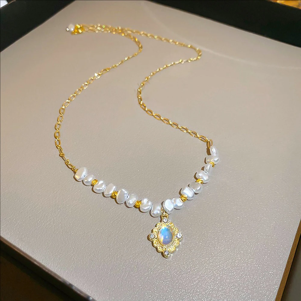 French Court-style Moonstone Pearl Necklace High-end Fashionable and Light Luxury Collarbone Chain
French Court-style Moonstone Pearl Necklace High-end Fashionable and Light Luxury Collarbone Chain