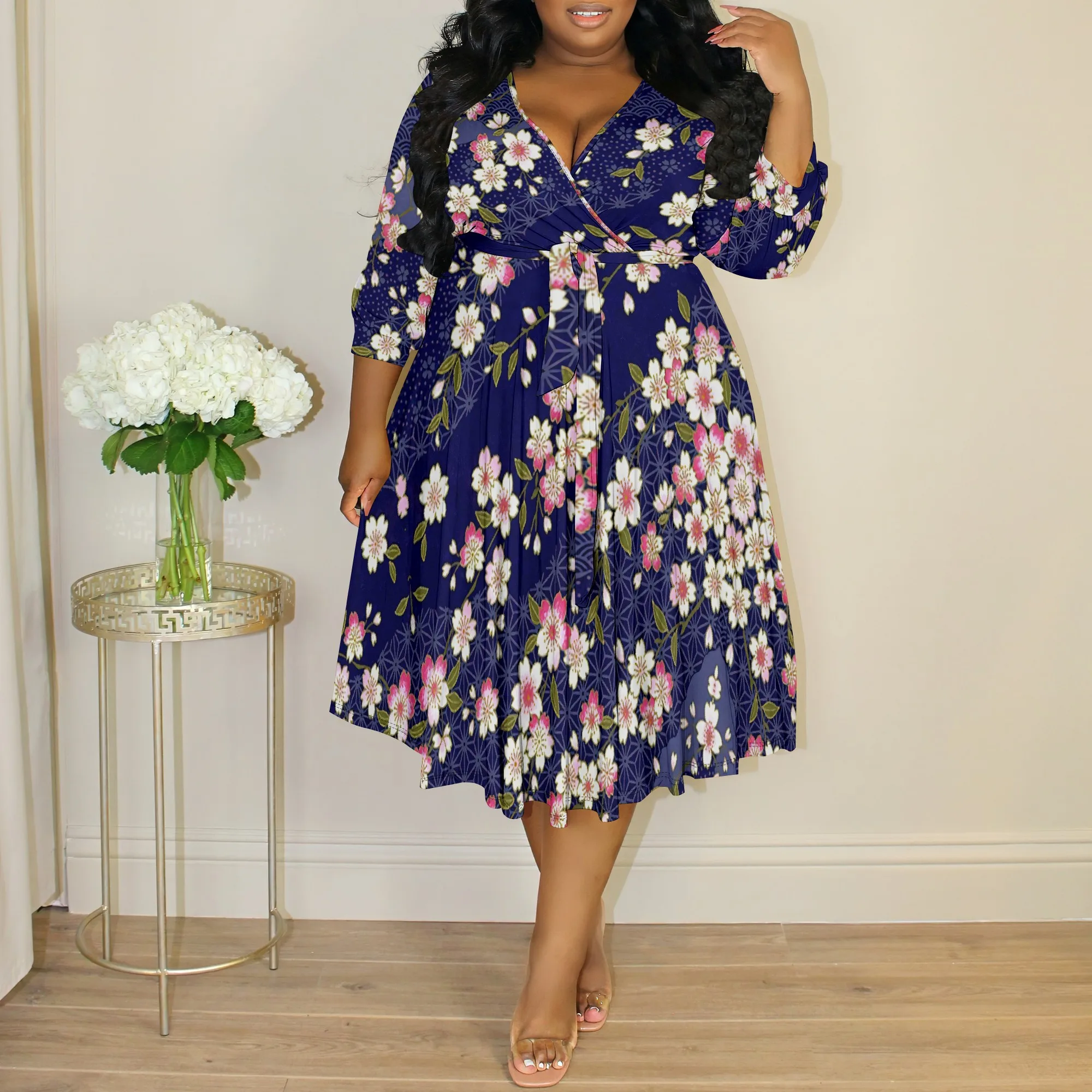 Plus-Size Floral V-Neck Dress 3/4 Sleeve Wrap Maxi Dress for Curvy Women | Elegant Navy Floral Print Dress
Plus-Size Floral V-Neck Dress 3/4 Sleeve Wrap Maxi Dress for Curvy Women | Elegant Navy Floral Print Dress