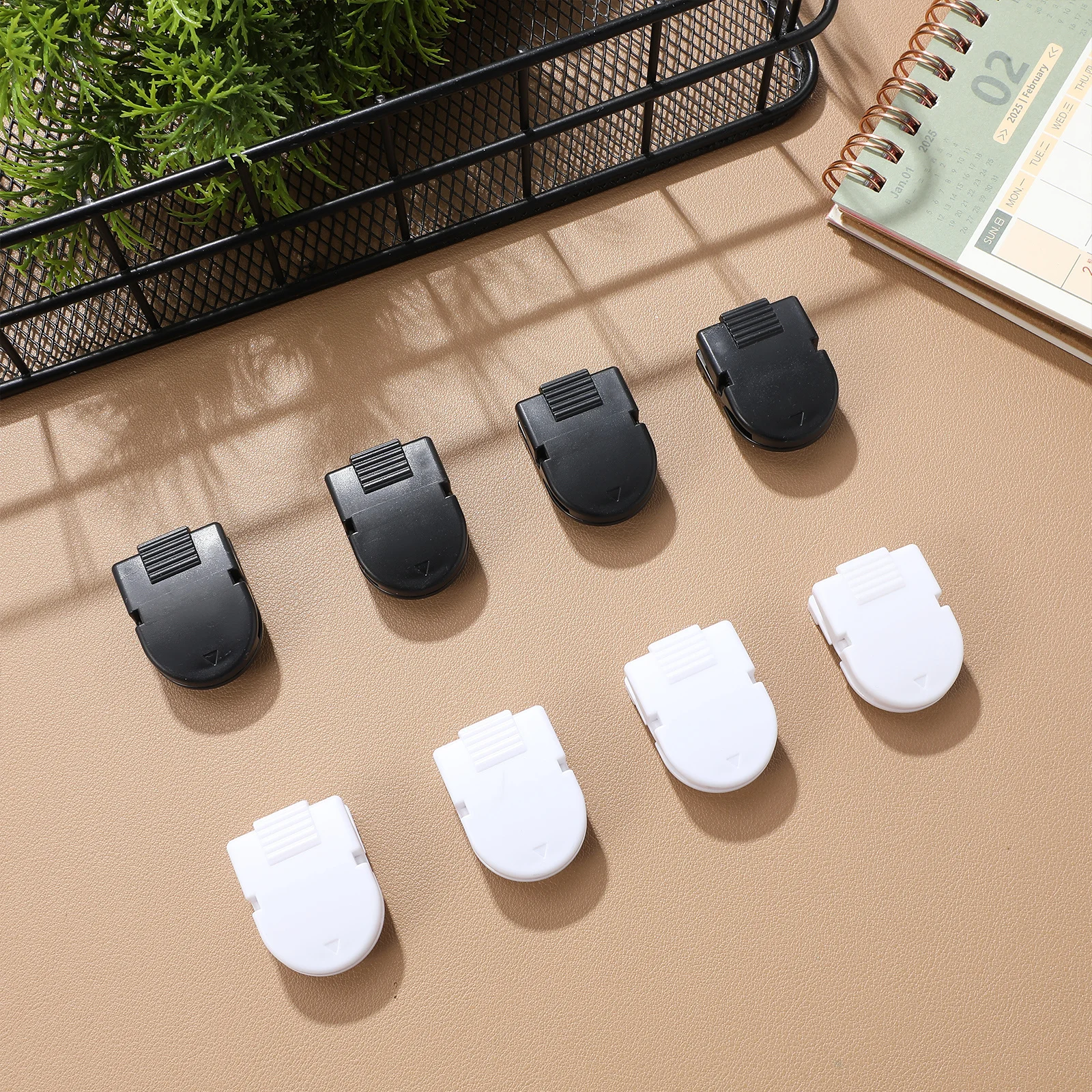 50Pcs Plastic Pin Clips Lightweight Craft Clips for Bulletin Boards Fabric Panels Mini Clamps for Papers Photos Decoration
50Pcs Plastic Pin Clips Lightweight Craft Clips for Bulletin Boards Fabric Panels Mini Clamps for Papers Photos Decoration