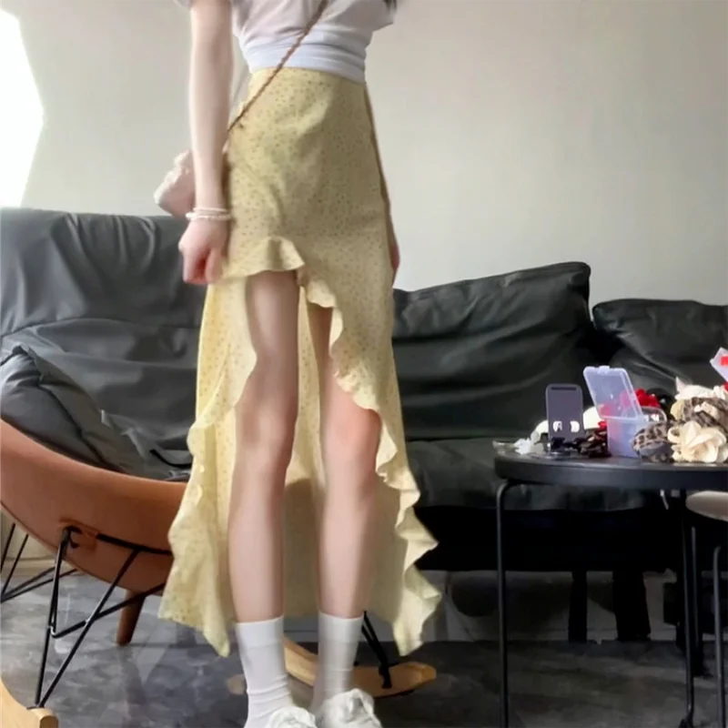 Ruffled Floral Skirt for Women Summer Mid Long High Waist Skirt Red Irregular Sexy Split Skirt Fashion Beachwear Y2k Clothing
Ruffled Floral Skirt for Women Summer Mid Long High Waist Skirt Red Irregular Sexy Split Skirt Fashion Beachwear Y2k Clothing