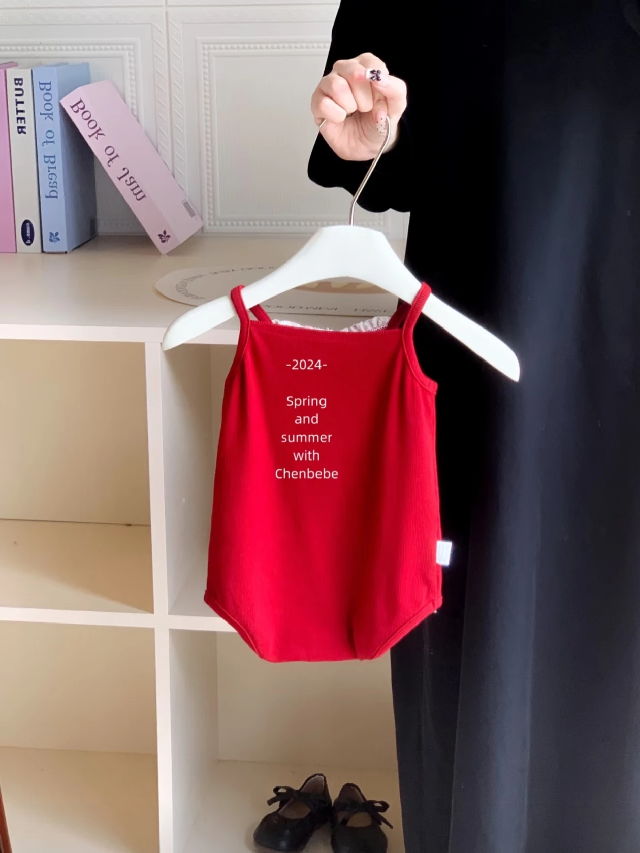 Тонкие летние комбинезоны для малышей, милые хлопковые шорты-комбинезоны для девочек со средней талией
Тонкие летние комбинезоны для малышей, милые хлопковые шорты-комбинезоны для девочек со средней талией