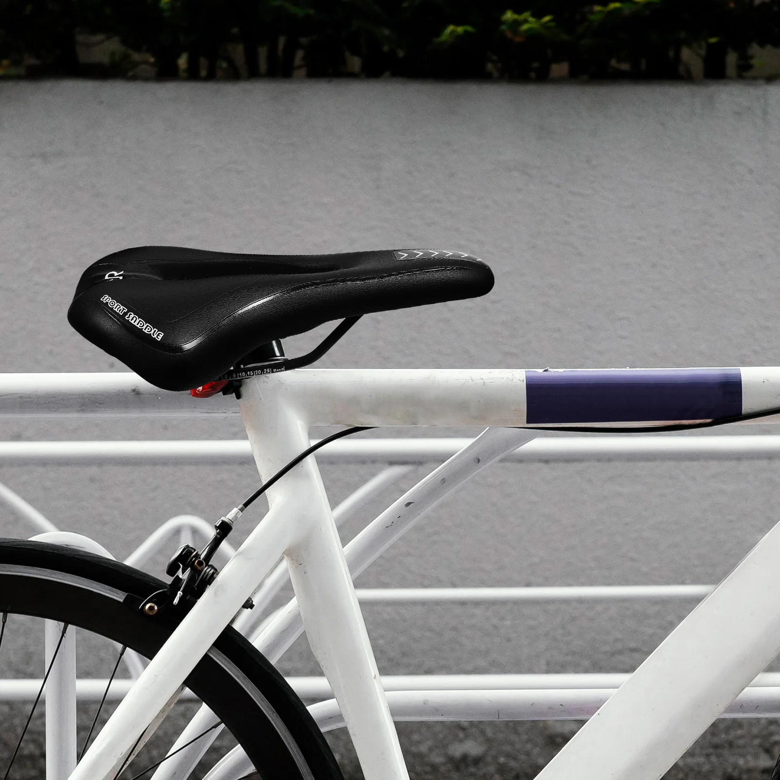 Thickened Silicone Seat Cushion Comfortable Bike Saddle Durable Long Use Widened Back Reduced Friction Ergonomic Outdoor Cycling
Thickened Silicone Seat Cushion Comfortable Bike Saddle Durable Long Use Widened Back Reduced Friction Ergonomic Outdoor Cycling