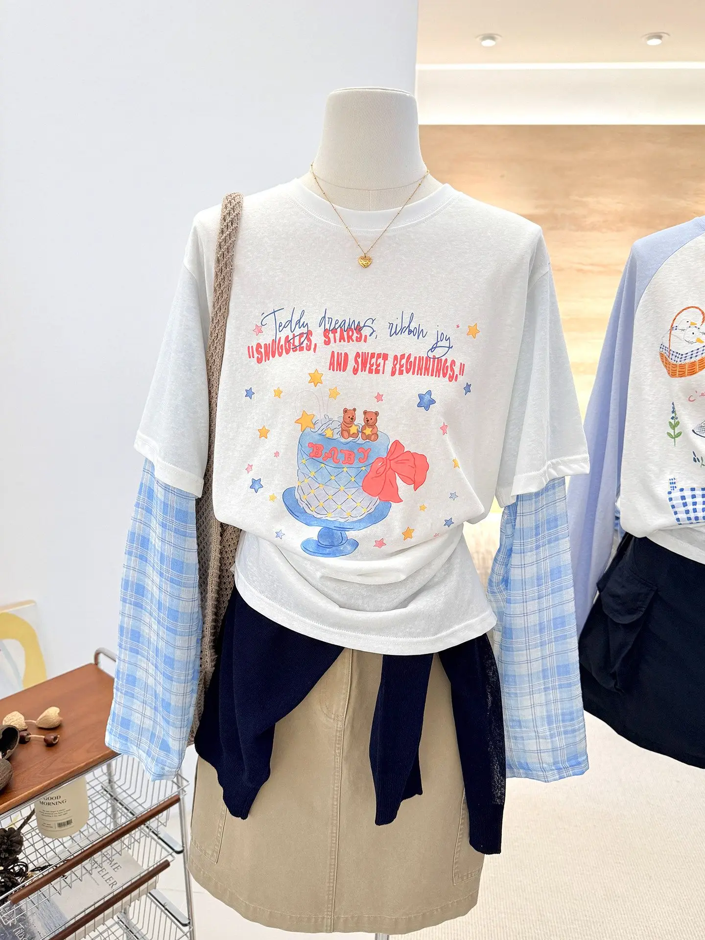 plus Size Women's Summer Loose Fit Long Sleeve T-Shirt Fake Two-Piece Sun Protection Lightweight Cartoon Anti-Aging Top
plus Size Women's Summer Loose Fit Long Sleeve T-Shirt Fake Two-Piece Sun Protection Lightweight Cartoon Anti-Aging Top