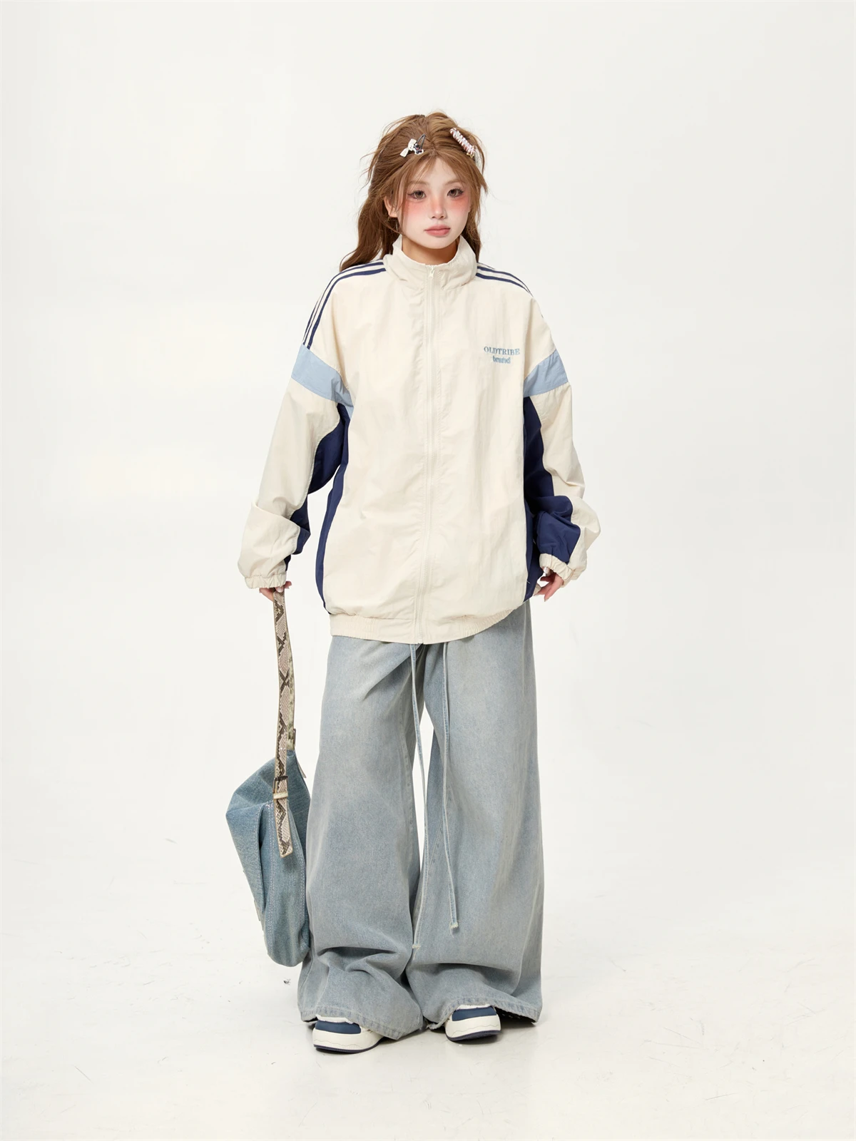 Spring 2026 Loose Stand Collar Color Block Neutral Style Women's Baseball Jacket Couple Outerwear Comfortable Casual Coat
Spring 2026 Loose Stand Collar Color Block Neutral Style Women's Baseball Jacket Couple Outerwear Comfortable Casual Coat