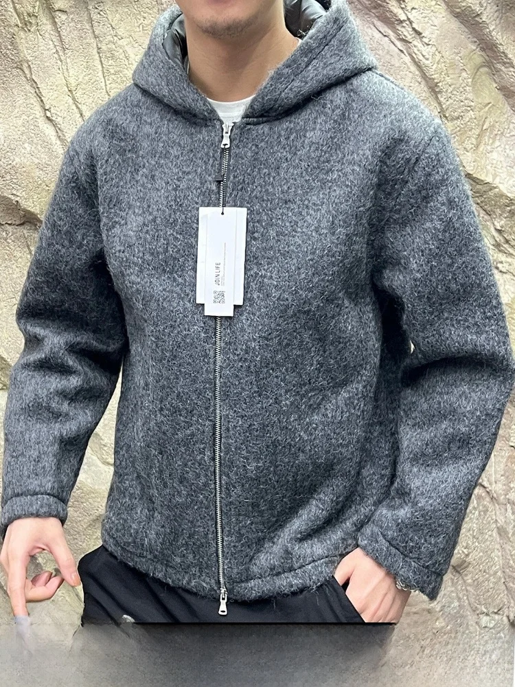High-End Spanish Woolen Fabric Jacket Coat Loose Fit Hooded Unisex Autumn Winter Casual Style Polyester Long Sleeve Zipper
High-End Spanish Woolen Fabric Jacket Coat Loose Fit Hooded Unisex Autumn Winter Casual Style Polyester Long Sleeve Zipper
