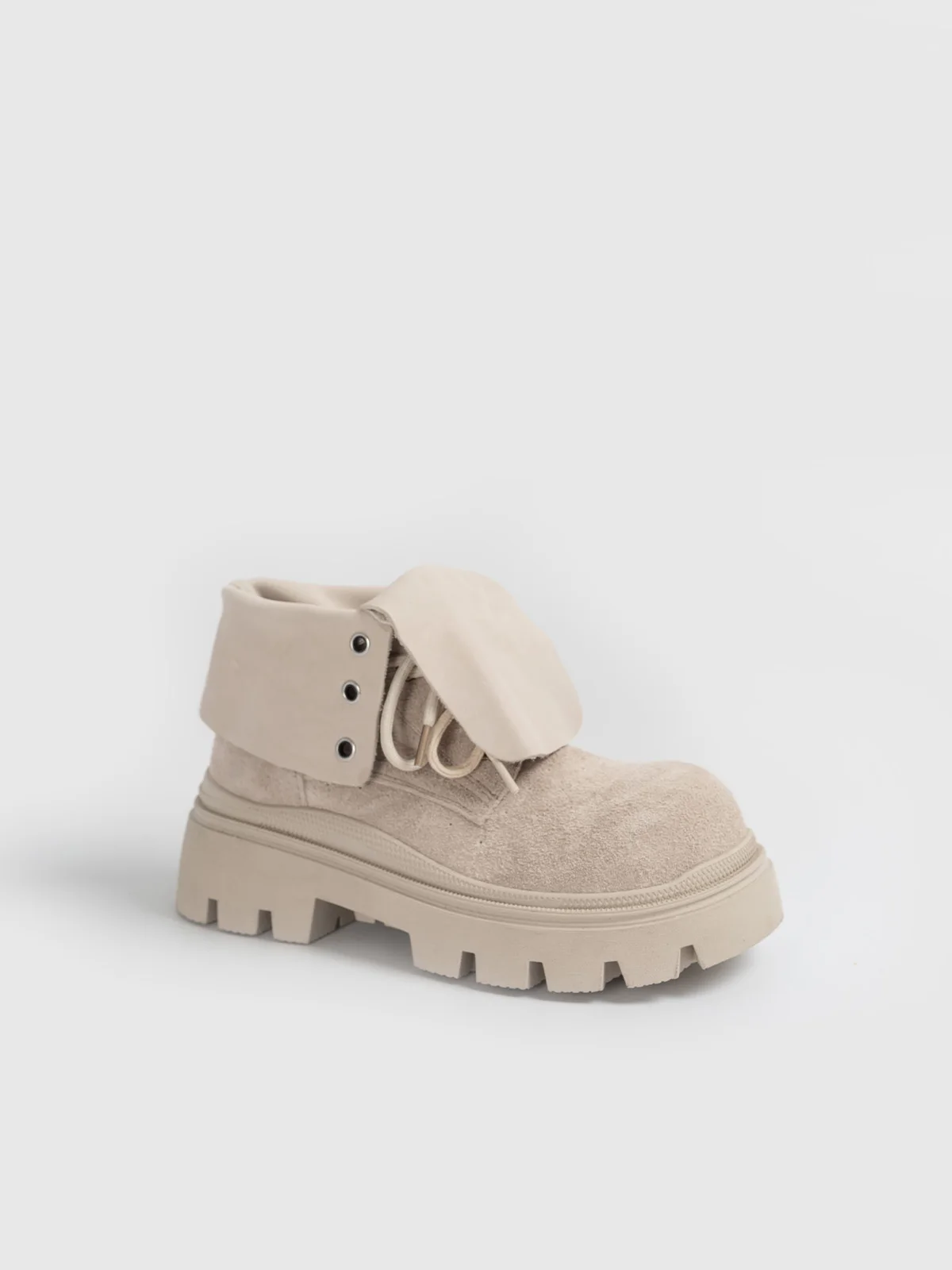 Smile Circle Chunky Platform Boots for Women Retro Hiking Boots Suede Leather Non-Slip Rubber Sole
Smile Circle Chunky Platform Boots for Women Retro Hiking Boots Suede Leather Non-Slip Rubber Sole