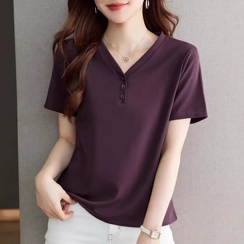 Solid Color V-neck Short-sleeved T-shirt for Women Age-reducing Slim Middle-aged Mother Versatile Casual Base Top
Solid Color V-neck Short-sleeved T-shirt for Women Age-reducing Slim Middle-aged Mother Versatile Casual Base Top