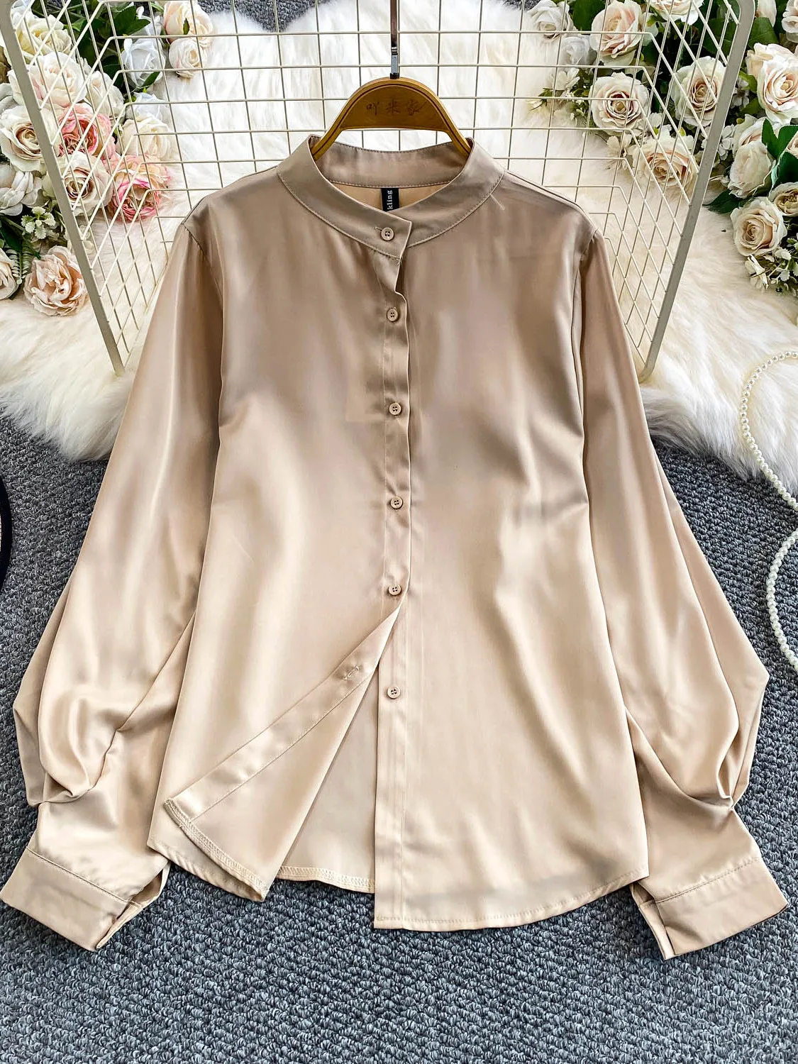 Autumn Winter Anti-Wrinkle Satin Long Sleeve Women's Casual Loose Fit Slimming Open Cardigan Sun Protection Shirt
Autumn Winter Anti-Wrinkle Satin Long Sleeve Women's Casual Loose Fit Slimming Open Cardigan Sun Protection Shirt
