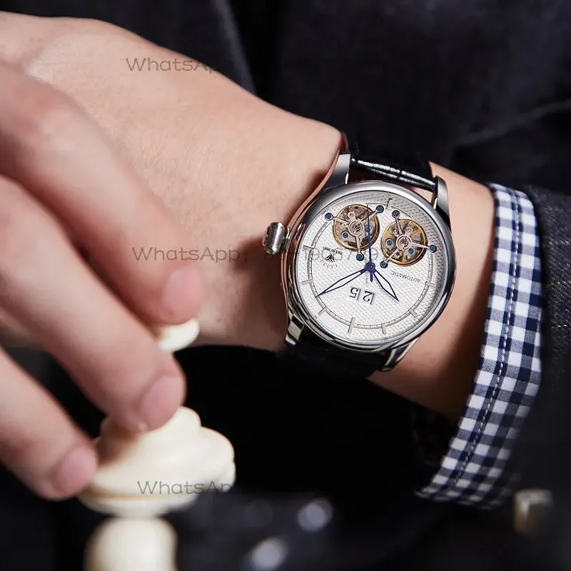 Shanghai Diamond brand automatic mechanical watch double flywheel large dial belt calendar 7104 luminous men's mechanical watch
Shanghai Diamond brand automatic mechanical watch double flywheel large dial belt calendar 7104 luminous men's mechanical watch