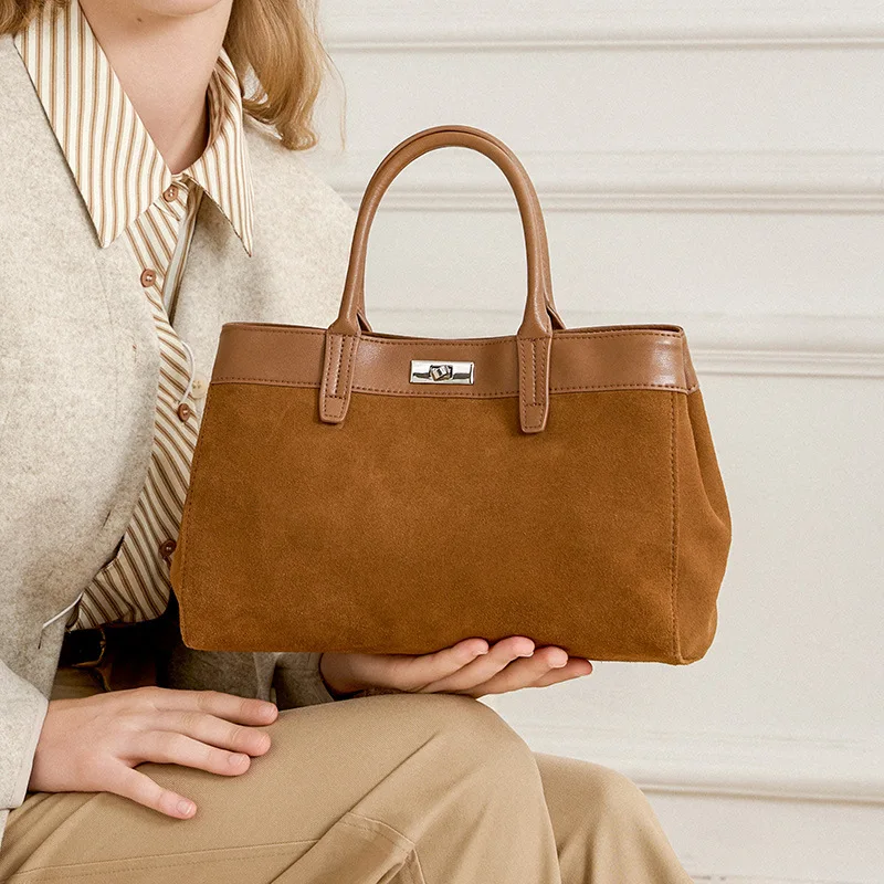 Frosted cowhide design sense niche messenger bag light luxury leather women's high-end sense new large-capacity handbag
Frosted cowhide design sense niche messenger bag light luxury leather women's high-end sense new large-capacity handbag