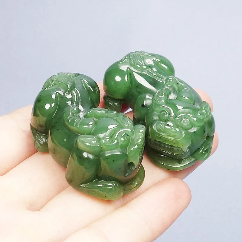 Hetian Pendant Jade Jewelry Pixiu Necklace
Hetian Pendant Jade Jewelry Pixiu Necklace