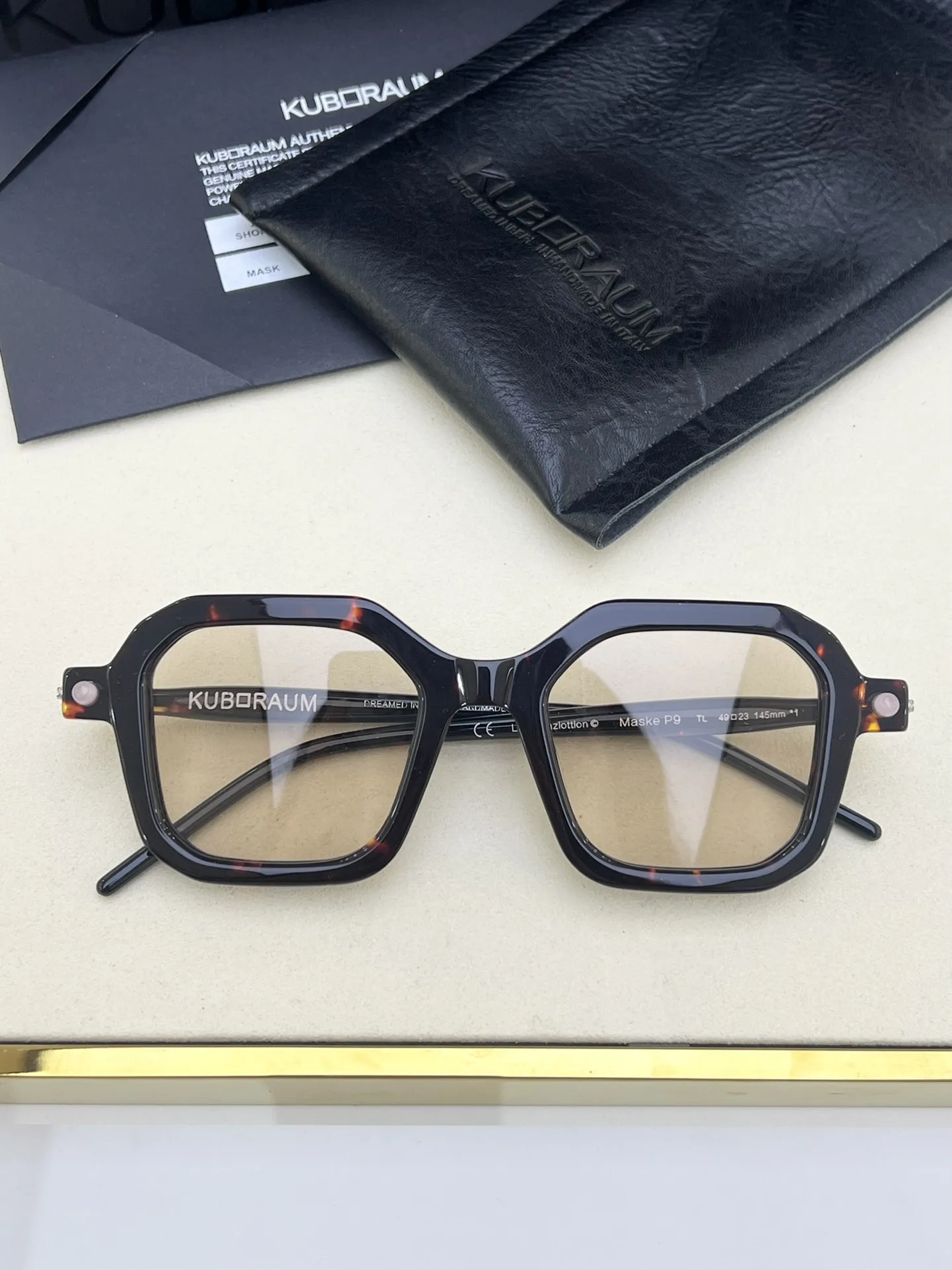 KUBORAUM Maske P9 Brand Design Sunglasses Acetate Square Men Women Retro Original Top Quality Fashion Classical High End New 
KUBORAUM Maske P9 Brand Design Sunglasses Acetate Square Men Women Retro Original Top Quality Fashion Classical High End New