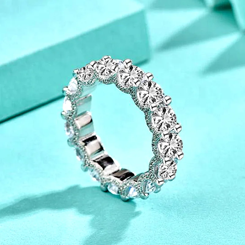 18K gold mozzarella diamond ring creative closed-mouth hemp rope ring design index finger ring jewelry
18K gold mozzarella diamond ring creative closed-mouth hemp rope ring design index finger ring jewelry