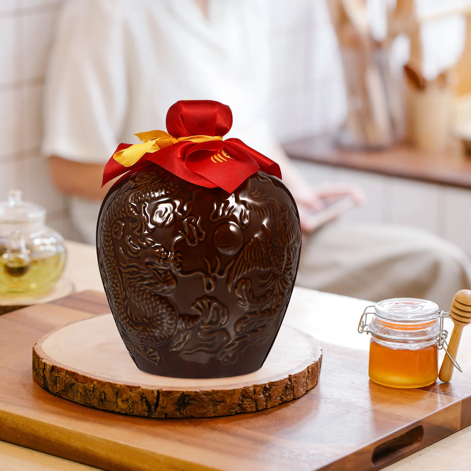 1Set Vintage Ceramic Wine Jar Sealed Airtight Storage Container Practical Wine Pot Household Liquor Bottle Sealed Bottle
1Set Vintage Ceramic Wine Jar Sealed Airtight Storage Container Practical Wine Pot Household Liquor Bottle Sealed Bottle