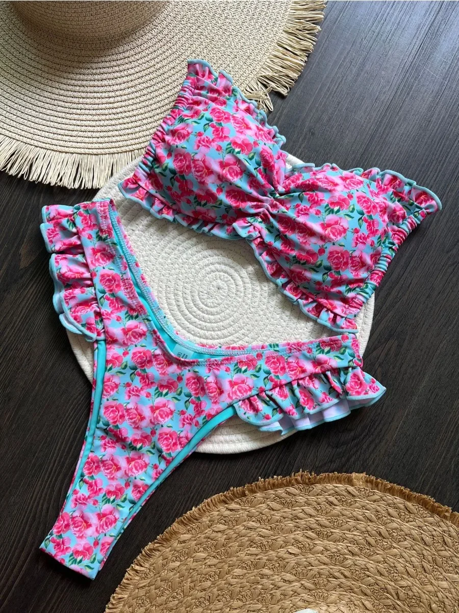 2025 New Swimsuit Women's Ruffle Flower Print Sexy 2 Pieces Bikini Set Triangle Strapless Backless Thong Beach Bathing Suit
2025 New Swimsuit Women's Ruffle Flower Print Sexy 2 Pieces Bikini Set Triangle Strapless Backless Thong Beach Bathing Suit
