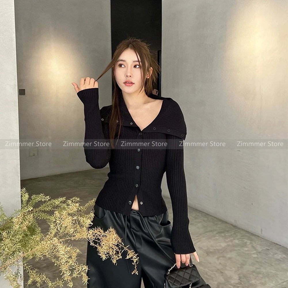 Fashion women's 2024 autumn and winter new niche flap collar pit stripe Slim knit bottoming shirt tops
Fashion women's 2024 autumn and winter new niche flap collar pit stripe Slim knit bottoming shirt tops