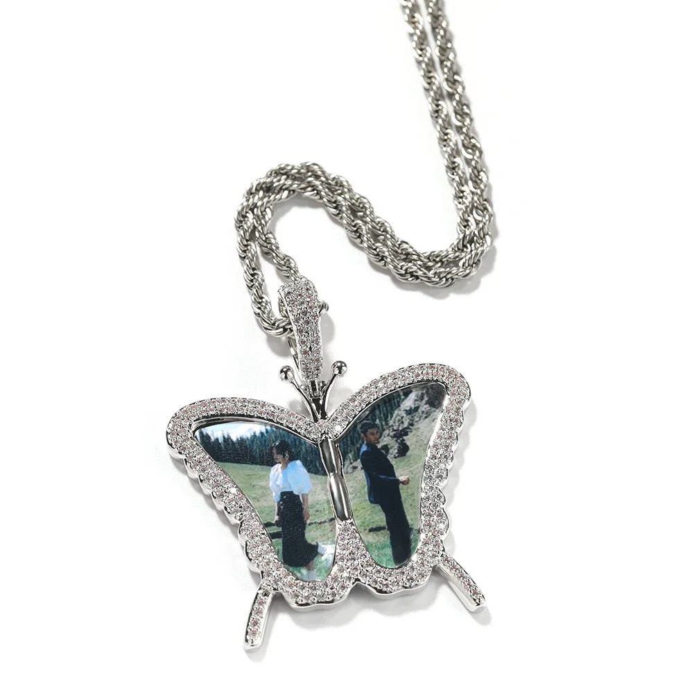 2pcs/ Bag New Iced Out Butterfly Pendant Custom Family Photo Memory Jewelry Men Women Hip Hop 18K Gold Plated Picture Necklace
2pcs/ Bag New Iced Out Butterfly Pendant Custom Family Photo Memory Jewelry Men Women Hip Hop 18K Gold Plated Picture Necklace
