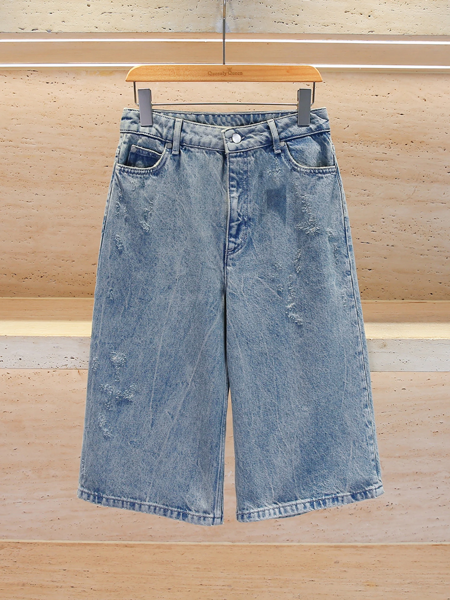 Высококачественные женские джинсы с высокой талией и манжетами, повседневные джинсовые джинсы с завышенной талией, дизайн с дырками, синий цвет, подходит для поездок на работу, подходит для средней стрейч
Высококачественные женские джинсы с высокой талией и манжетами, повседневные джинсовые джинсы с завышенной талией, дизайн с дырками, синий цвет, подходит для поездок на работу, подходит для средней стрейч