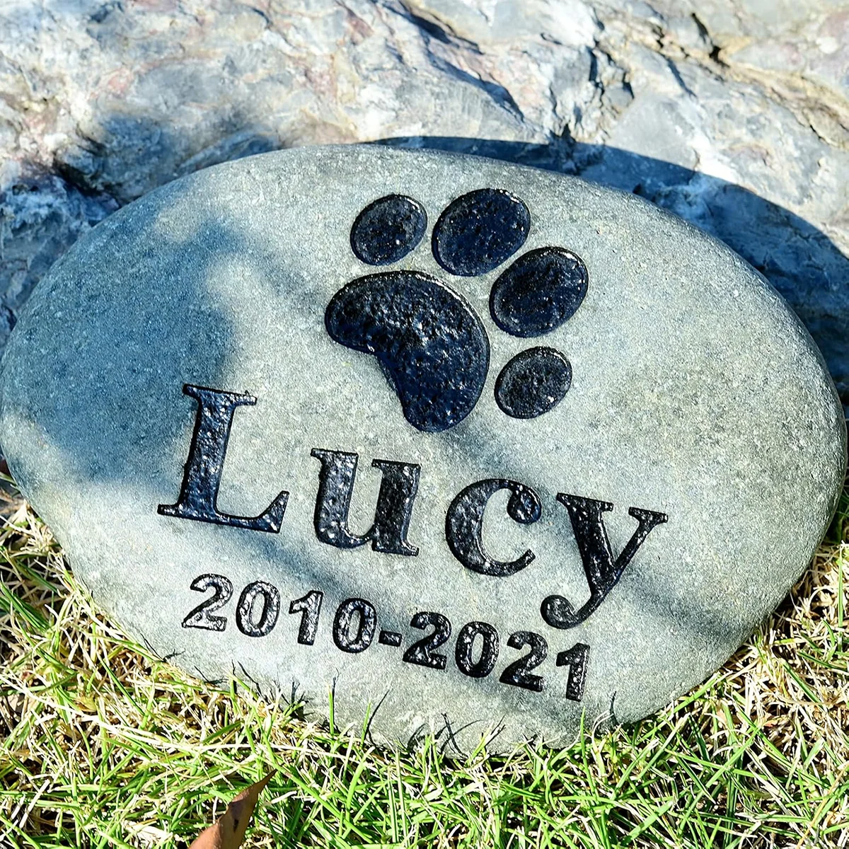 Engraved Pet Garden Marker Personalized Pet Memorial Garden Stones for Dogs Cat Custom Pet River Rock Pet Sympathy Gift
Engraved Pet Garden Marker Personalized Pet Memorial Garden Stones for Dogs Cat Custom Pet River Rock Pet Sympathy Gift