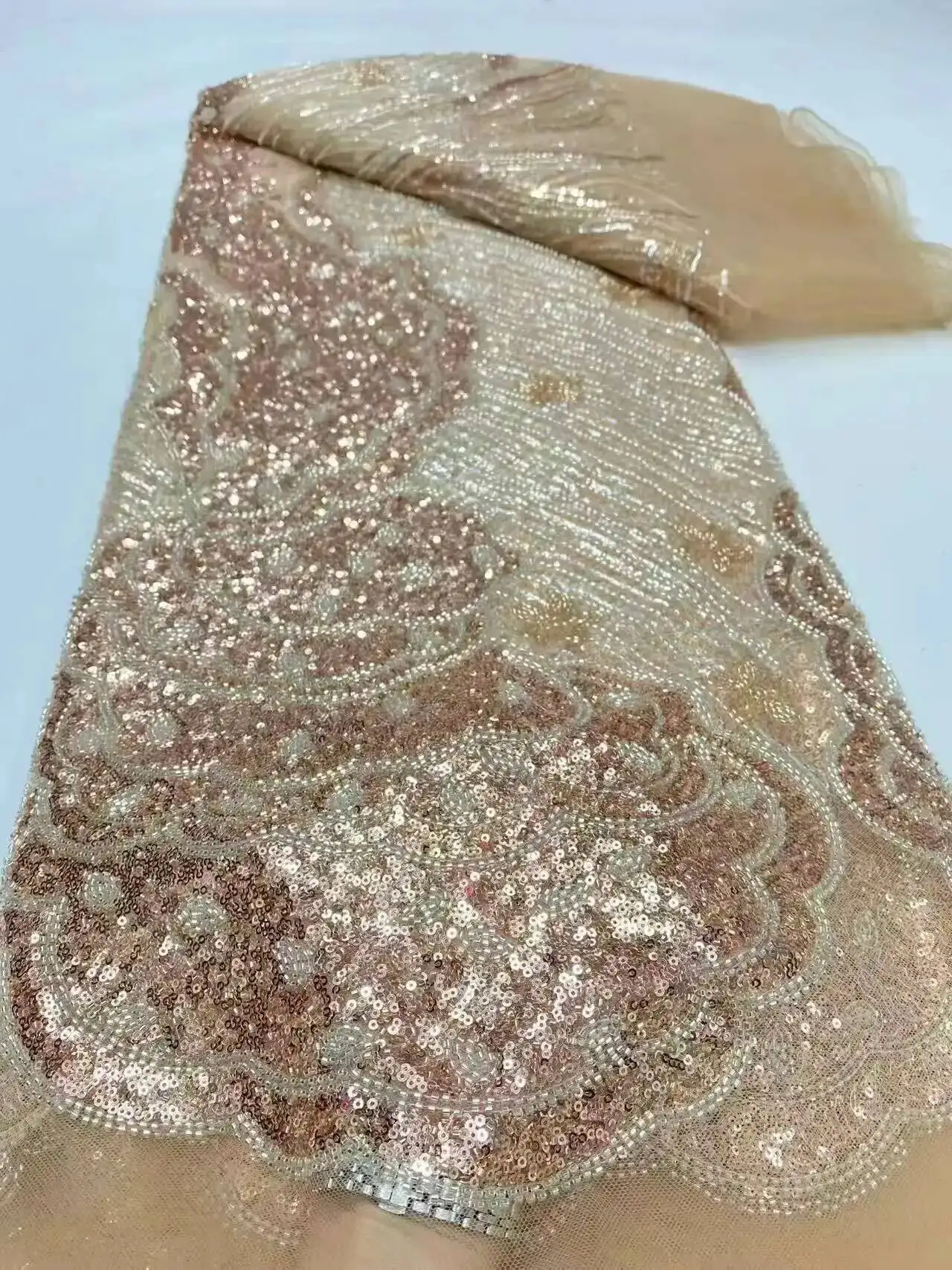 2025 High Quality African 3D Flower Embroidery Beaded Lace Fabric Handmade French Tulle Lace Fabric for Wedding Dress
2025 High Quality African 3D Flower Embroidery Beaded Lace Fabric Handmade French Tulle Lace Fabric for Wedding Dress