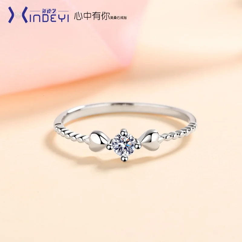 XDY925Sterling Silver Women with Heart Design Platingpt950Gold Four Claws10Moissanite Ring Dropshipping
XDY925Sterling Silver Women with Heart Design Platingpt950Gold Four Claws10Moissanite Ring Dropshipping