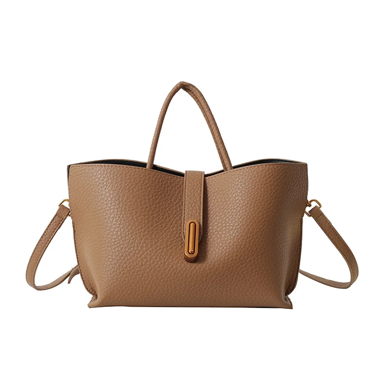 2026 Fashion Handbag High Quality Solid Color PU Women's Shoulder Bag Hot Selling Large Capacity Casual Commuting Crossbody Bag
2026 Fashion Handbag High Quality Solid Color PU Women's Shoulder Bag Hot Selling Large Capacity Casual Commuting Crossbody Bag