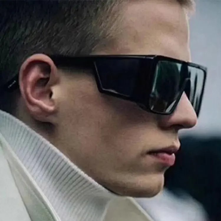 Brand-new high-definition polarized anti-ultraviolet sports sunglasses, trendy outdoor cycling sunglasses
Brand-new high-definition polarized anti-ultraviolet sports sunglasses, trendy outdoor cycling sunglasses