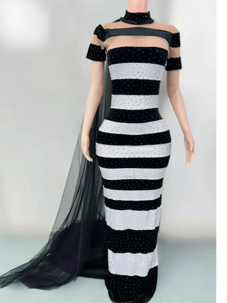 High Quality Rhinestone Contrasting Striped Elastic Dress 2024 New Fashion Custom Women'S Clothing
High Quality Rhinestone Contrasting Striped Elastic Dress 2024 New Fashion Custom Women'S Clothing