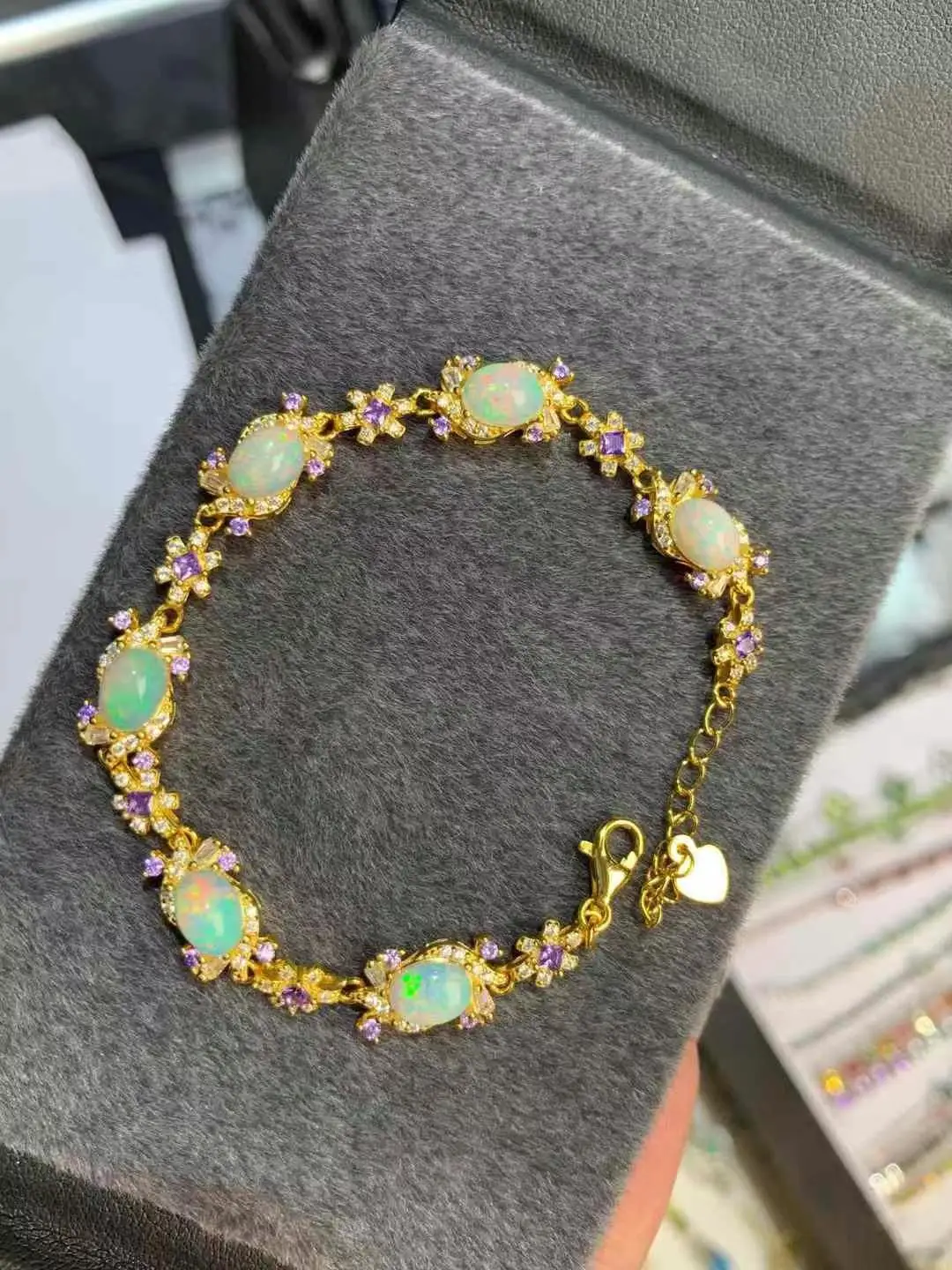 Personality Trend 100% Natural and Real Opal Bracelet 925 Sterling Silver Opal Bracelet
Personality Trend 100% Natural and Real Opal Bracelet 925 Sterling Silver Opal Bracelet