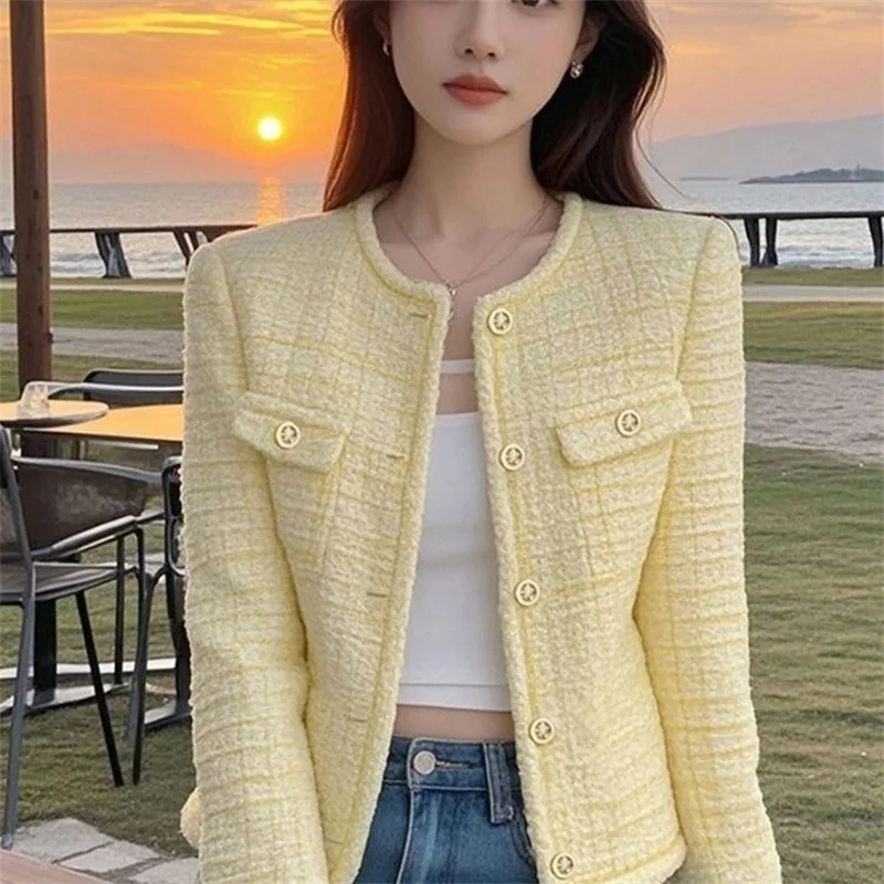Yellow Small Fragrant Style Coat Women's 2025 New Autumn Winter Jacket Short Temperament Casual Versatile Design Jacket Top
Yellow Small Fragrant Style Coat Women's 2025 New Autumn Winter Jacket Short Temperament Casual Versatile Design Jacket Top