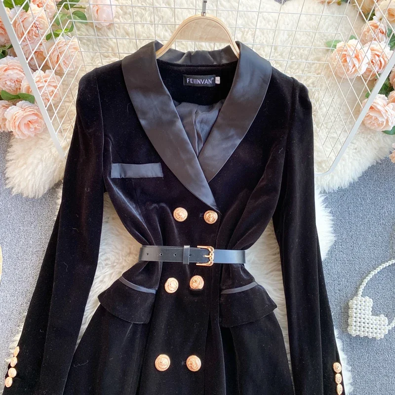 Popular Winter Black Velvet Blazer Coat Women Long Sleeve Double Breasted Notched Suit Jacket Office Ladies Belted Slim Outwear
Popular Winter Black Velvet Blazer Coat Women Long Sleeve Double Breasted Notched Suit Jacket Office Ladies Belted Slim Outwear