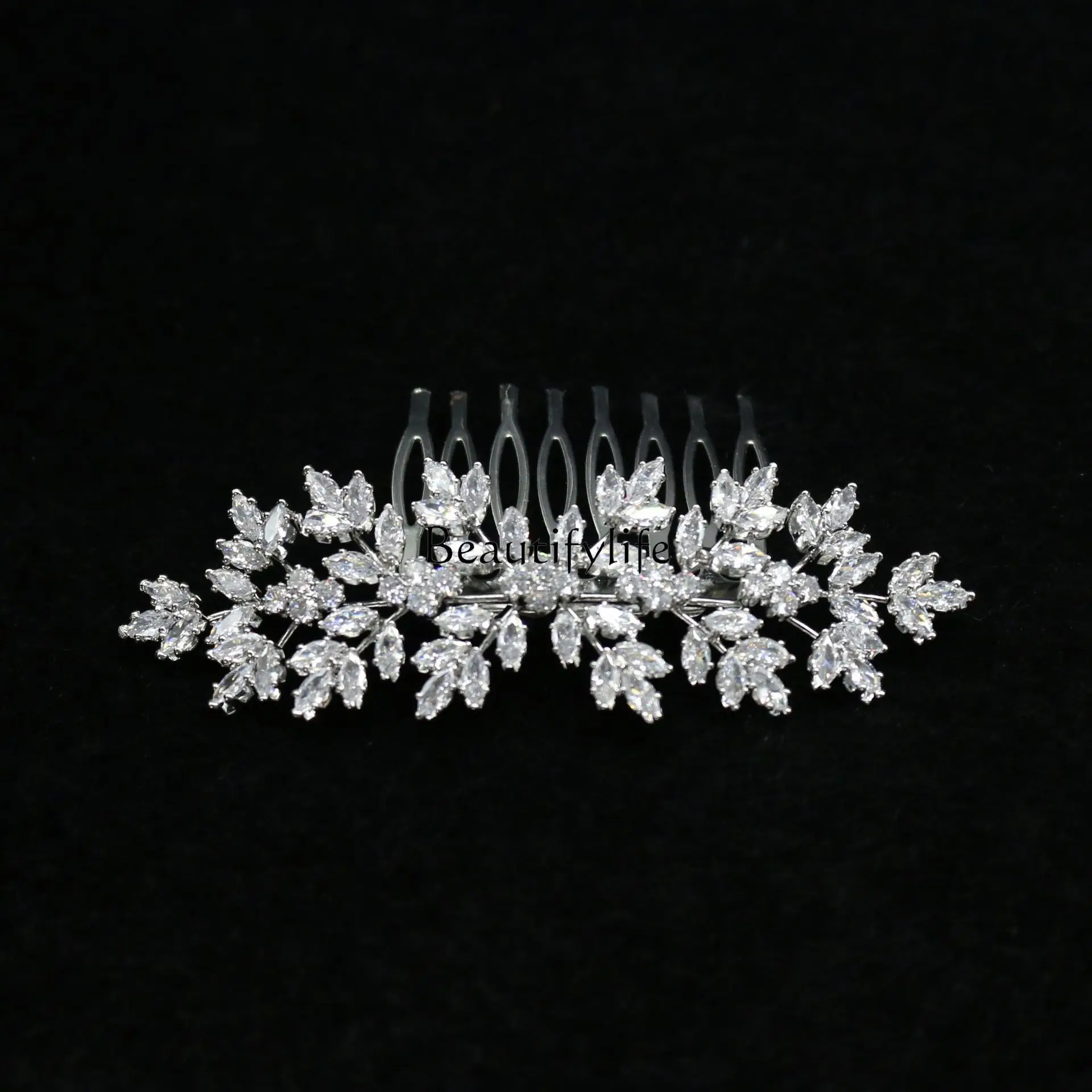 European, American and Korean versions of bridal hair accessories, princess crown wedding headgear, zircon hair comb
European, American and Korean versions of bridal hair accessories, princess crown wedding headgear, zircon hair comb