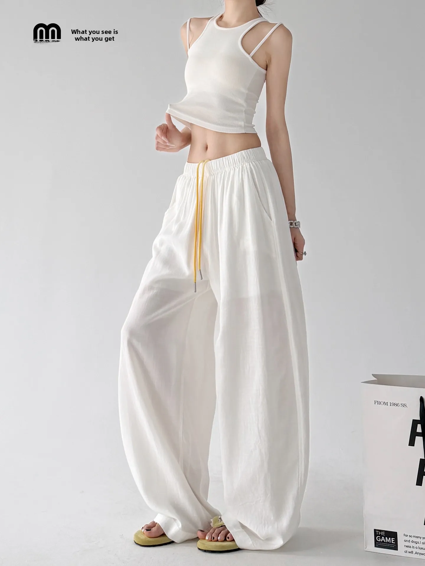 White Linen Wide Leg Pants Women's Summer Loose Slimming High Waist Casual Trousers Sun Protection Loose Feelings Casual Pants
White Linen Wide Leg Pants Women's Summer Loose Slimming High Waist Casual Trousers Sun Protection Loose Feelings Casual Pants