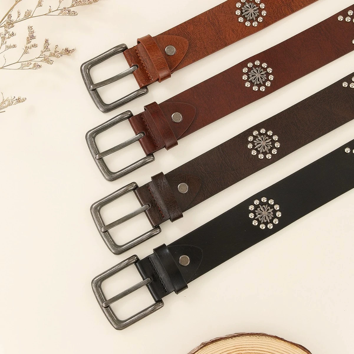 Rivet Belt Punk Style Vintage European & American Decorative Belt Western Cowboy Retro Pin Buckle Leather Belts
Rivet Belt Punk Style Vintage European & American Decorative Belt Western Cowboy Retro Pin Buckle Leather Belts
