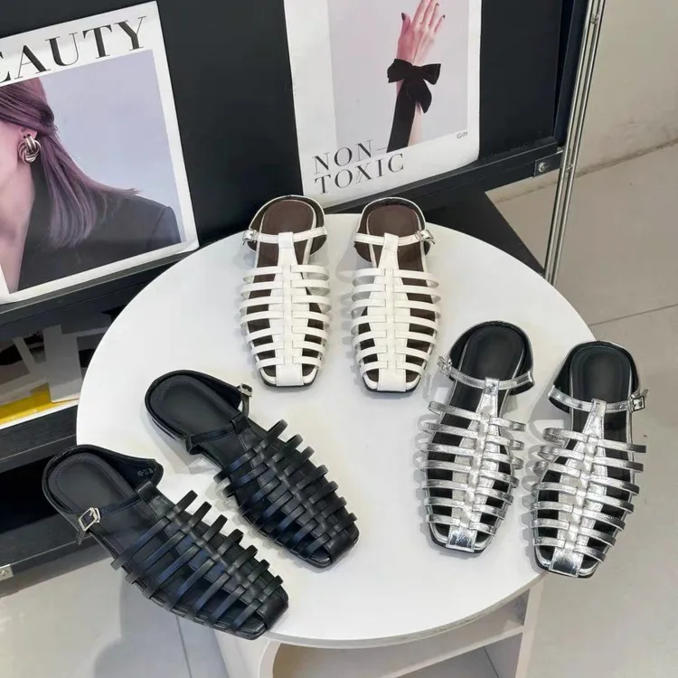 Women Hollow Out Roman Sandals Square Toe Ankle Strap Buckle Flat Sole Anti Slip Elegant Footwear for Ladies Daily Summer Wear
Women Hollow Out Roman Sandals Square Toe Ankle Strap Buckle Flat Sole Anti Slip Elegant Footwear for Ladies Daily Summer Wear